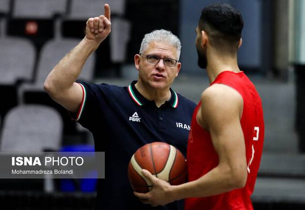 قبل از انتخابات نباید قرارداد ۲ ساله با مانولوپولوس بسته می‌شد