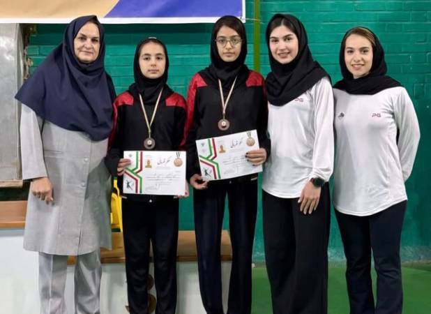 دختران بدمینتون‌باز قم به مدال برنز رنکینگ کشوری رسیدند