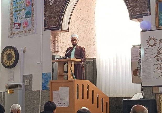امام جمعه موقت دهگلان: کرامت انسان بدون بندگی خدا تحقق نمی‌یابد
