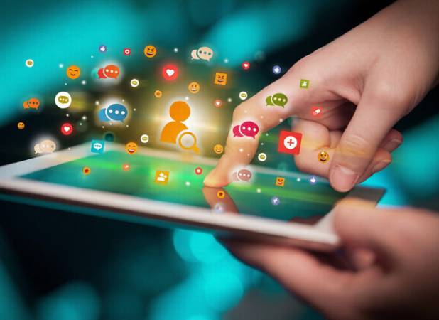 گدایی تأیید در اینستاگرام و ایکس، عزت را می‌کشد/«عزت دیجیتال» چیست؟