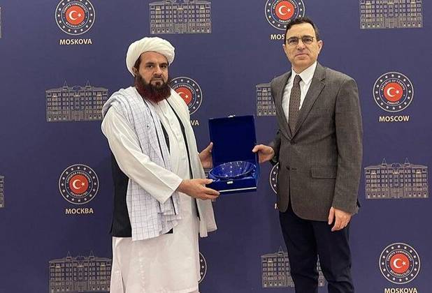 تاکید مقامات افغانستان و ترکیه بر توسعه همکاری‌ها