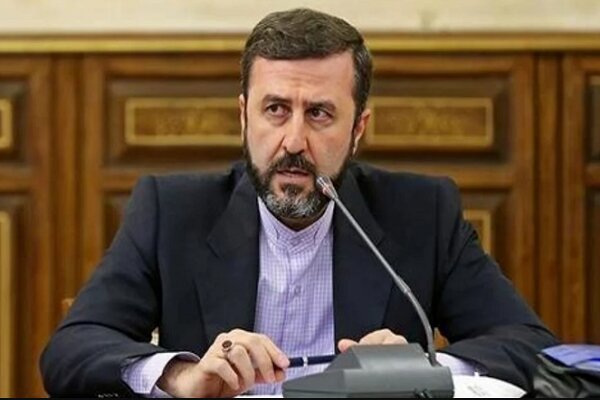 ایرانیان در مقابل هر توطئه‌ای،با اقتدار می‌ایستند