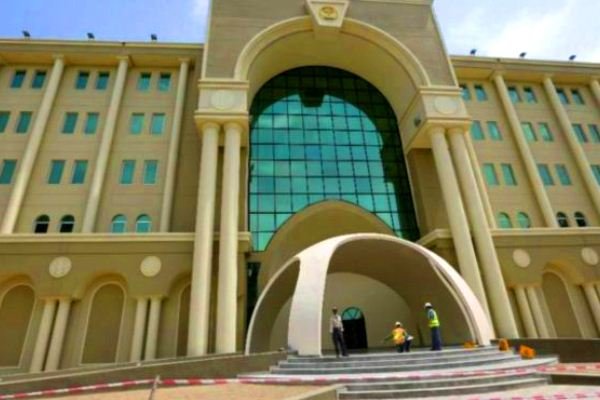 طالبان: در زمان مناسب به حملات پاکستان پاسخ می‌دهیم