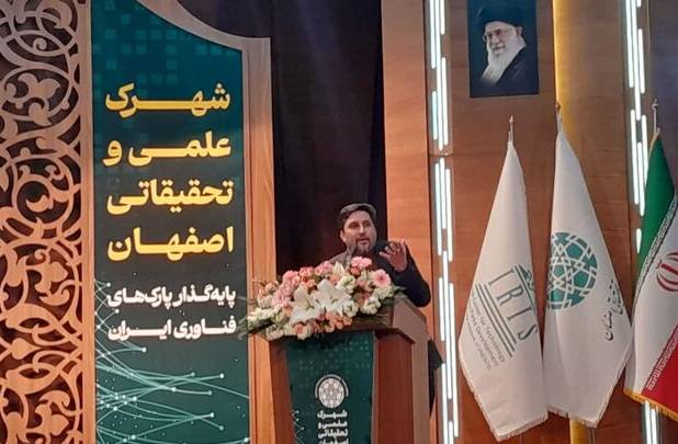 یزدیان: استقلال علمی تعامل با دنیا از موضع قدرت است