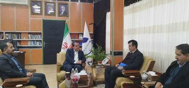 ارتقای بهره‌وری با تکیه بر علم و دانش کلید توسعه ایلام است