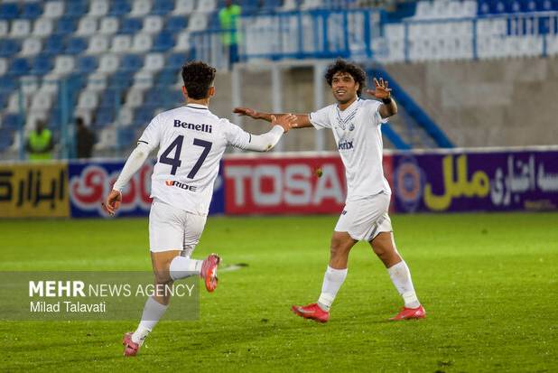 جدال سرنوشت ساز در انزلی؛ ملوان مقابل تراکتور صف آرایی می کند