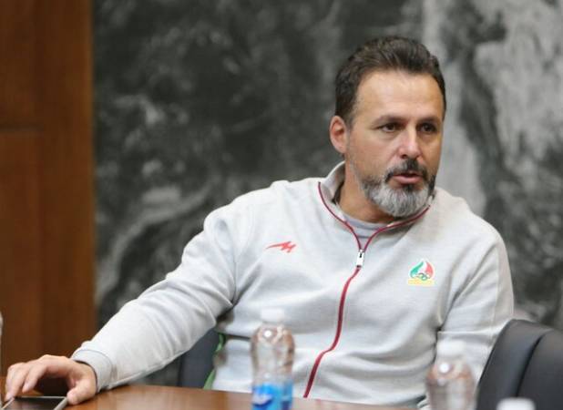 مربی روس به ایران برنگشت!