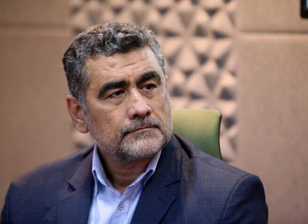 با نقد ادبی، ادبیات انقلاب رشد می‌کند/ شعر هم قدم با رسانه پیش می‌رود