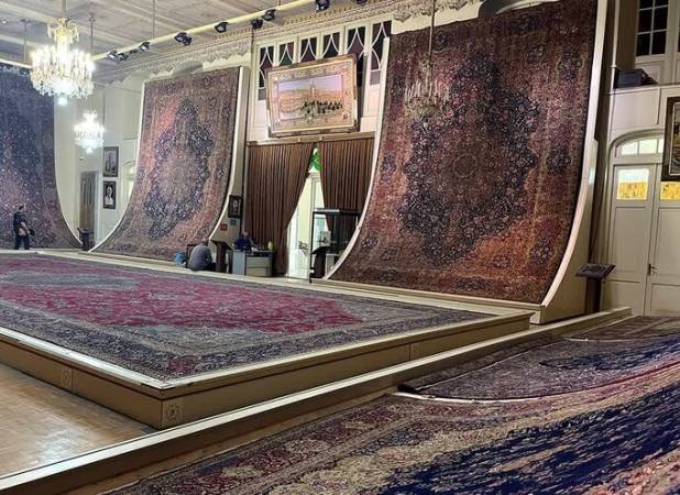 سفری مجازی به تالار فرش موزه شهر تبریز