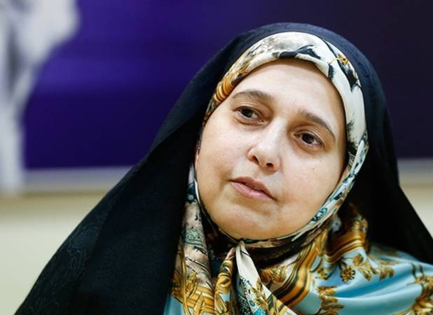 ممنوعیت فعالیت رسانه‌ای برای زن سیاستمدار ایرانی