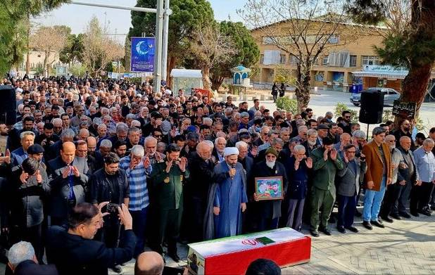 مراسم تشییع پیکر مادر حاج احمد متوسلیان برگزار شد