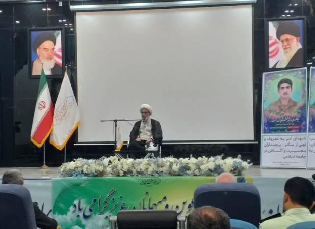 امام جمعه بوشهر: عزت ملت ایران در ایستادگی و مقاومت است