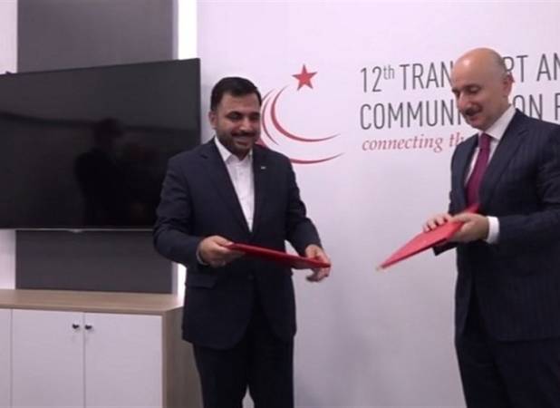 لزوم همکاری با همسایگان در زمینه فناوری اطلاعات