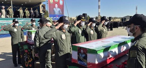 وداع باشکوه با شهدای هوانیروز در اصفهان