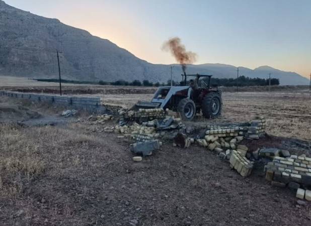 تخریب ۹ قطعه تفکیکی غیرمجاز در اراضی کشاورزی بابلسر