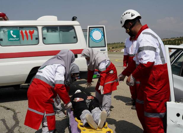 نجات جان مادر باردار تکابی در عملیات نفس‌گیر ۱۷ ساعته 