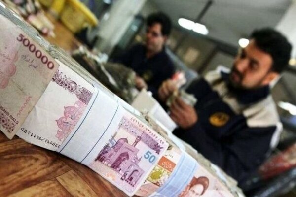 عربی: ۱۸۹ هنرمند صنایع‌دستی یزد برای دریافت تسهیلات حمایتی معرفی شدند