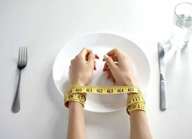 علائم و روش‌ مقابله با اختلال خوردن بعد از زایمان