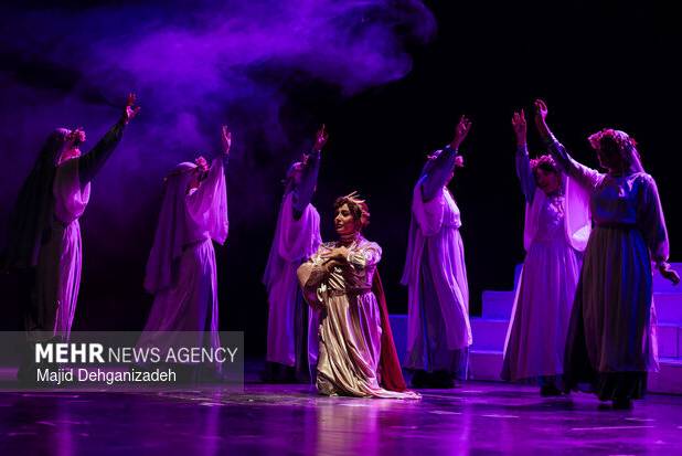 ۴۰۰۰ یزدی پای نمایش «هیولاکش» نشستند