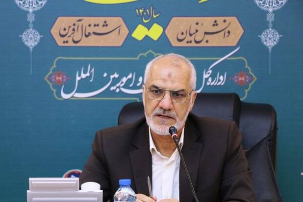 هر کس در زمینه صادرات و اشتغال کار کندجهادگر است