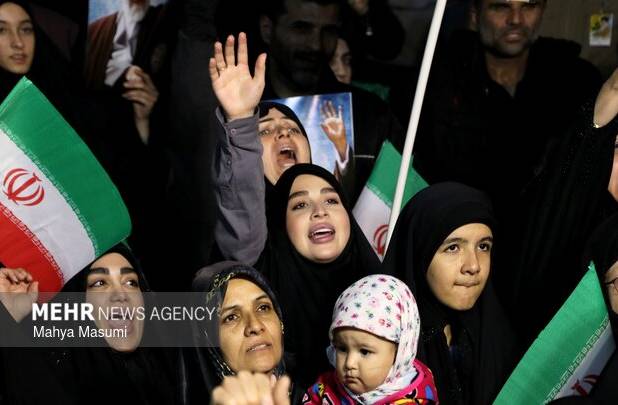 قیام مردم ورامین در سوگ رهبر شهید امت