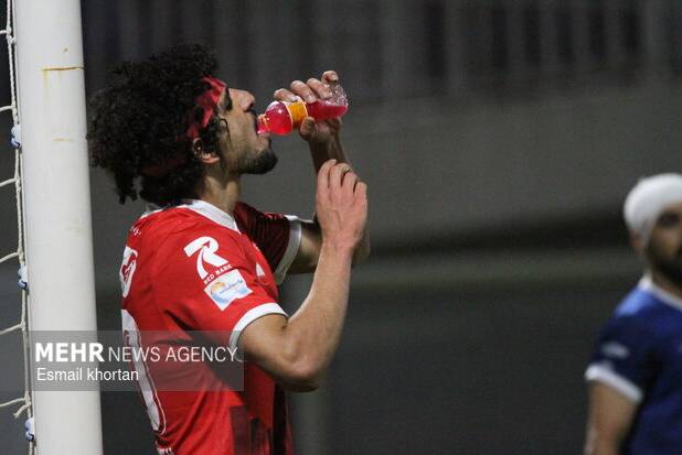 اجبار اوسمار برای استفاده دوباره از بازیکن نامطمئن پرسپولیس