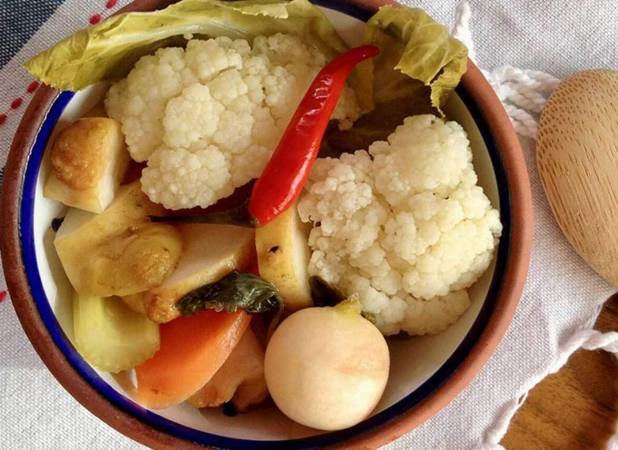 ۵ نکته مهم درباره تهیه شور ترد و خانگی