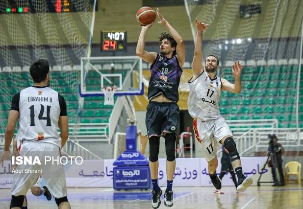 دبل گلنور در شهرآورد بسکتبال اصفهان مقابل سربازان ارتش با نتیجه‌ای نزدیک به بازی رفت