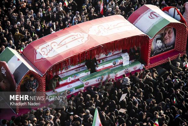 وداع مردم تهران با شهدای مقاومت ملی
