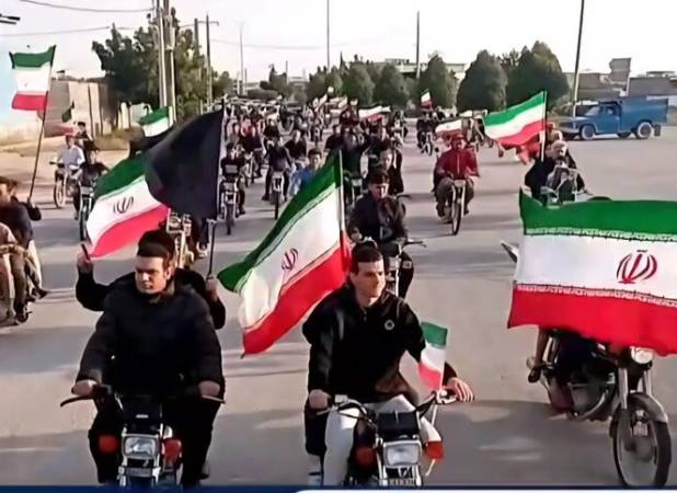 رژه موتوری و خودرویی مردم آب‌پخش