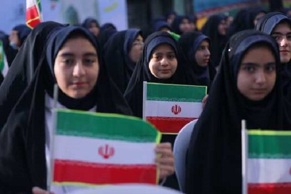 تولید محتوای آموزشی برای دانش آموزان در مسیر «جهاد تبیین»