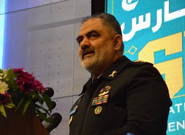 دریادار ایرانی: حضور ناوگان فرامنطقه‌ای در غرب آسیا غیرموجه است