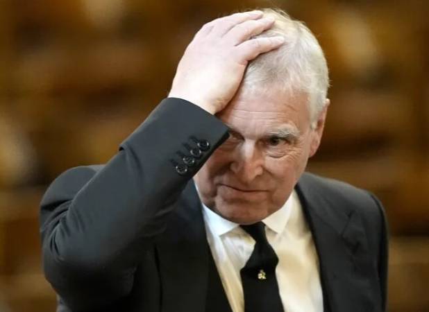 احتمال حذف شاهزاده «اندرو» از صف جانشینی پادشاهی در انگلیس