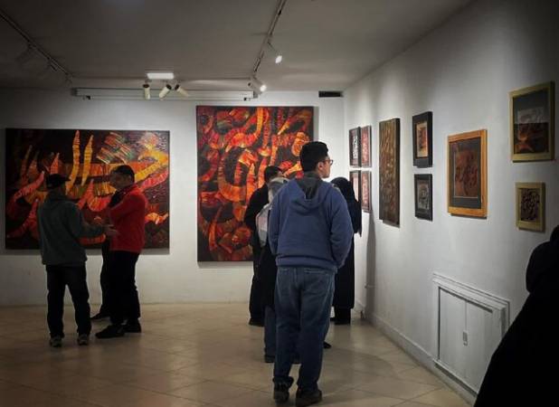 آثار نمایشگاه «می‌ناب»، بازتابی از احوالات امروز جامعه