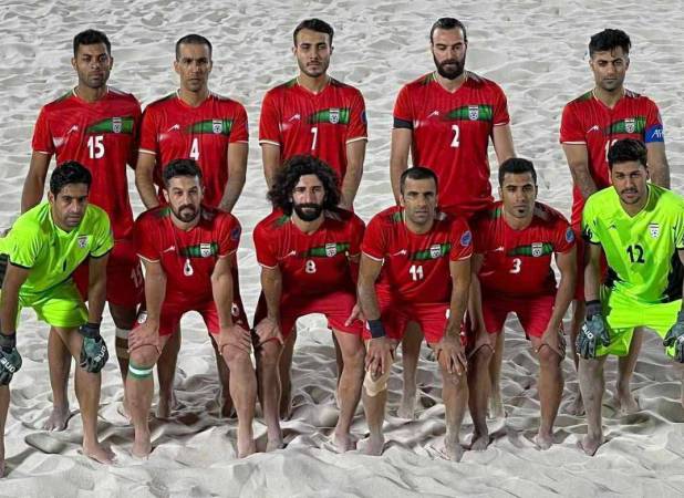 سر دادن شعار علیه جمهوری اسلامی در امارات