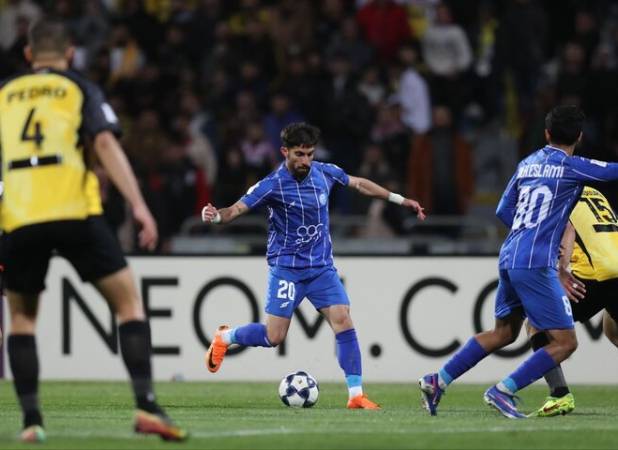 جلسه تصمیم‌گیری استقلالی‌ها در غیاب ساپینتو/ سرمربی ایتالیایی گزینه شد