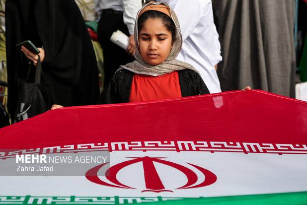 راهپیمایی ۲۲ بهمن در قزوین و شهرهای استان آغاز شد