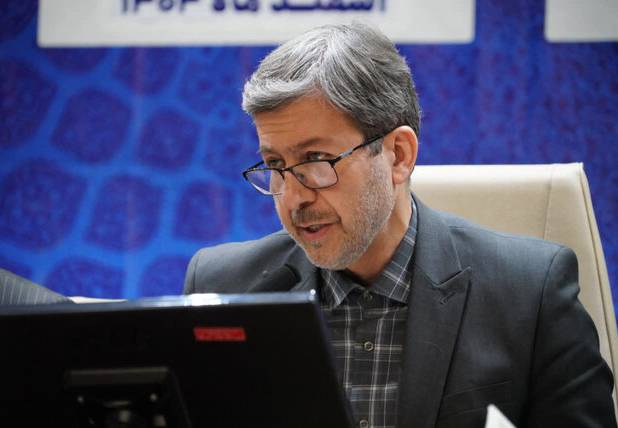 استاندار اصفهان: حفظ نسل آینده مستلزم ایجاد حس مسئولیت در دانش‌آموزان است