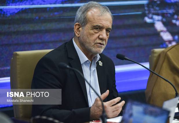 پزشکیان: همه مدیران و کارکنان دستگاه‌های اجرایی باید خود را خدمتگزار مردم بدانند