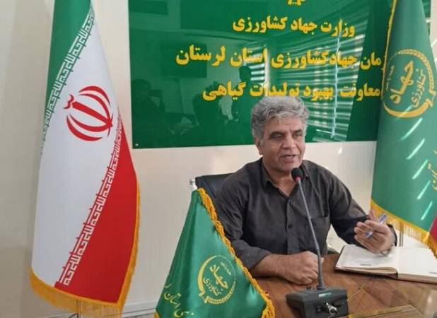 توسعه باغات شیبدار در لرستان با کاشت بادام و زیتون