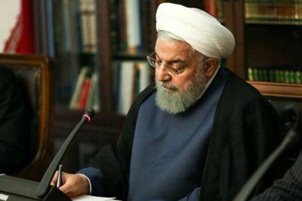 روحانی: ملت ایران دشمن را پشیمان خواهند ساخت