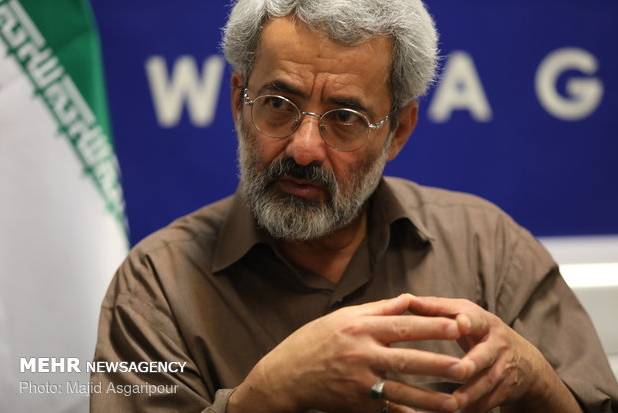 آویزان شدن به ترامپ و دیدن خواب‌های مغشوش 