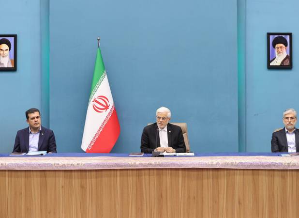 عارف: رؤسای دانشگاه‌ها با سعه‌صدر با دانشجویان تعامل داشته باشند