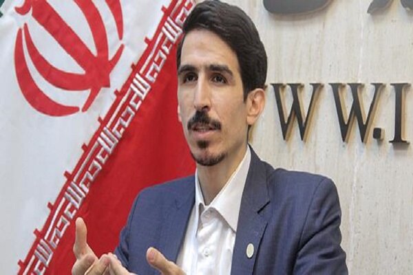 شریعتی: روزانه ۱۵ میلیون لیتر سوخت قاچاق می‌شود