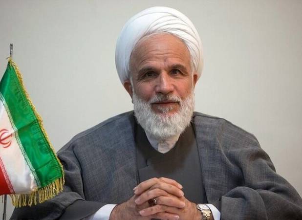 آیت الله خامنه ای خلف صالح و تربیت یافته شایسته مکتب رهبر شهید است