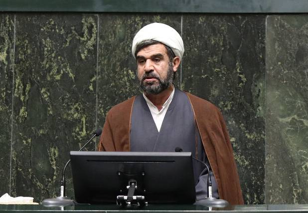 نماینده مشهد سخنان منتسب به خود درباره صدور مجوز فعالیت در پلتفرم‌های خارجی را تکذیب کرد