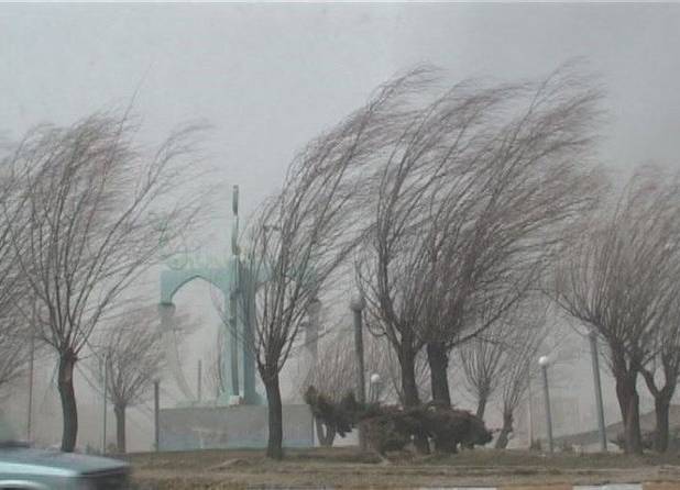 وزش باد نسبتاً شدید در فارس تا فردا/ کاهش تدریجی دمای کمینه