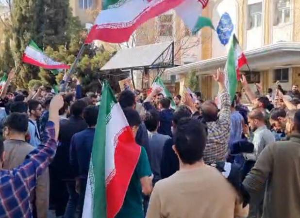 تجمع دانشجویان دانشگاه فردوسی مشهد