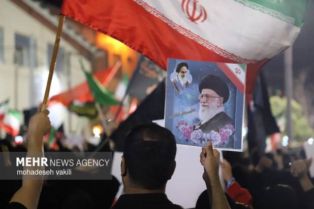 علمای اهل سنت: به خون خواهی رهبر شهیدمان تا پای جان ایستاده ایم
