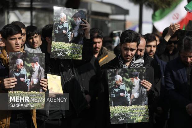 دانشجویان مشهد پای کار انقلاب